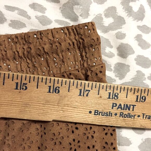 Faux suede scalloped eyelet design shorts - Picture 4 of 5